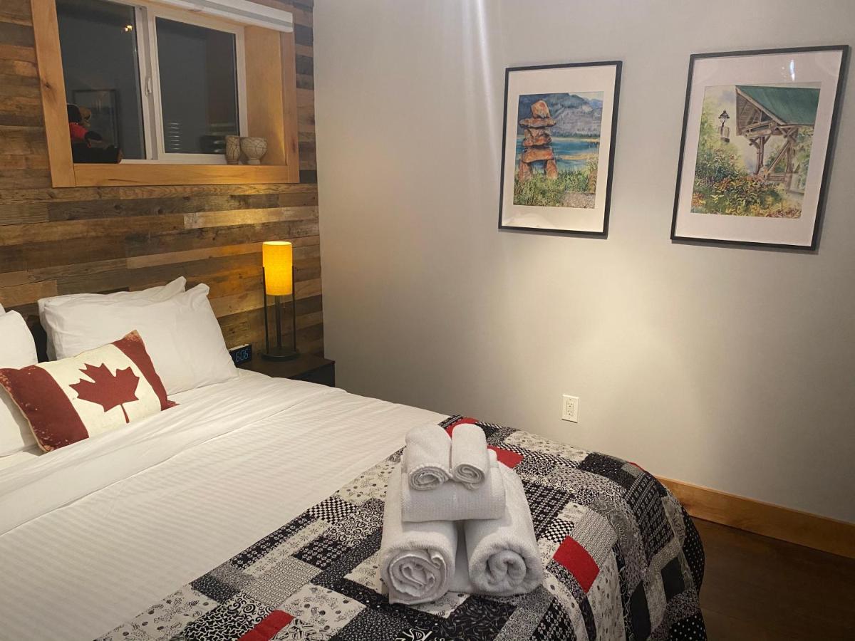 Journey'S End - 2 Bed 1 Bath Suite Golden Luaran gambar