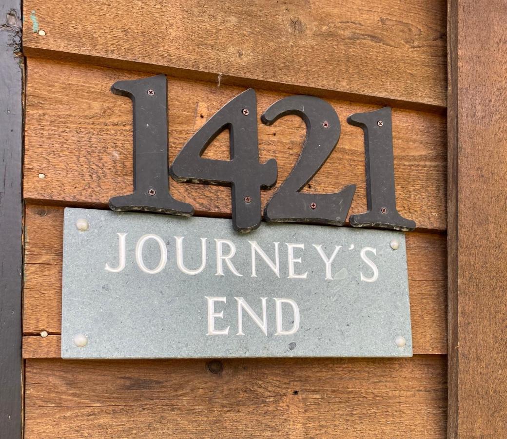 Journey'S End - 2 Bed 1 Bath Suite Golden Luaran gambar